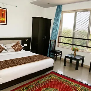 Hotel Narayans Leela